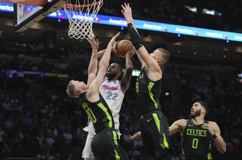 这位年轻的 这位年轻的