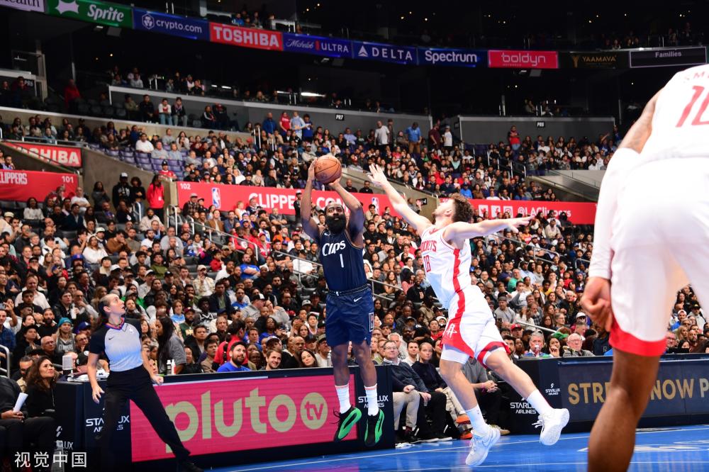 年轻中锋徐 年轻中锋徐